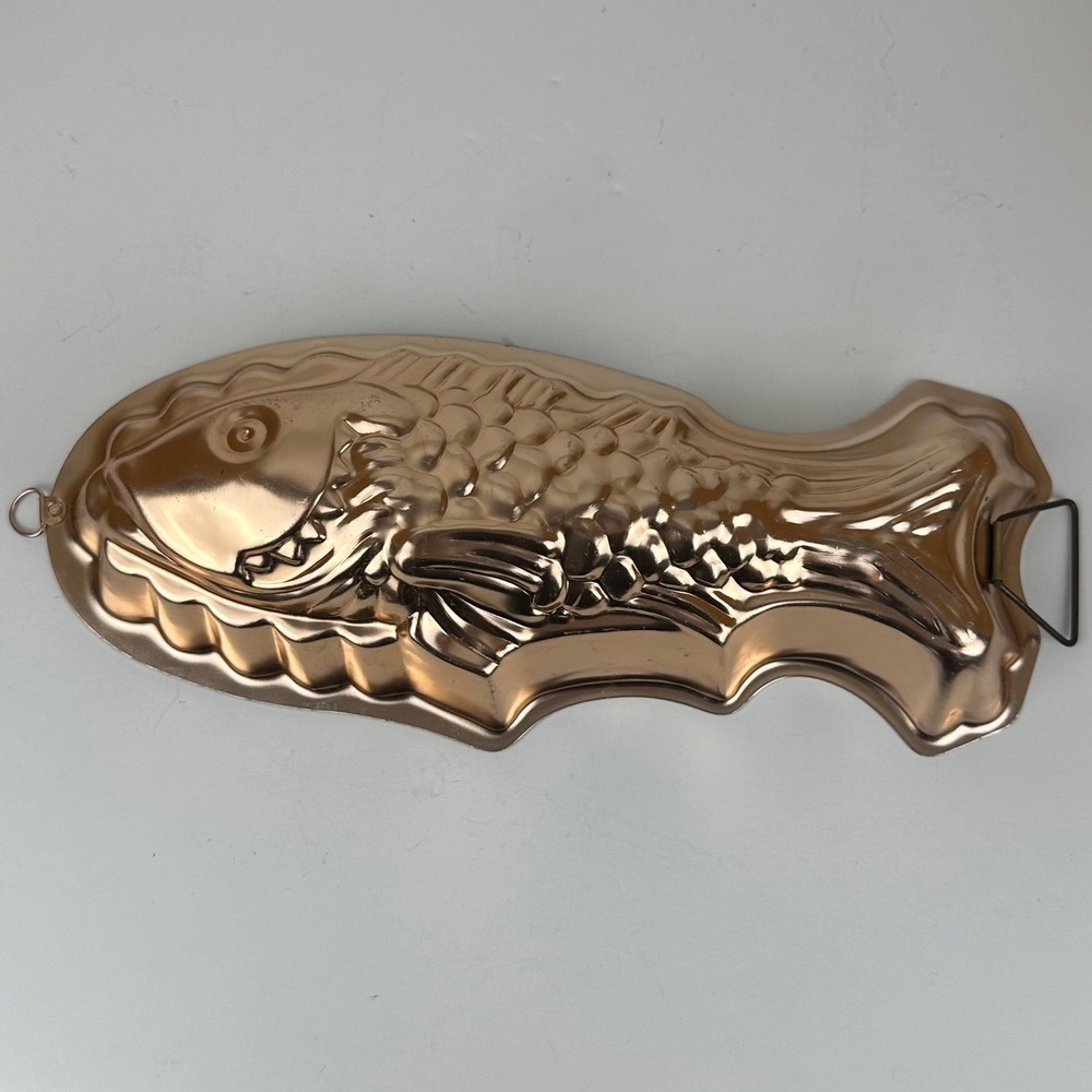 Vintage Copper Tone Aluminum Fish Mold Wall Hanging Kitchen Decor Jello Cake Pan